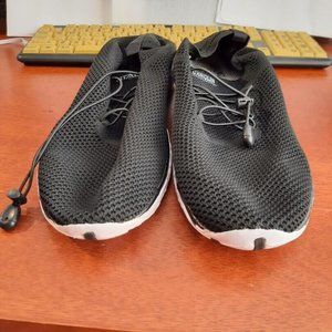 Zhuanglin Men's Quick Drying Aqua Water Shoes Black Size US13/EU47 New